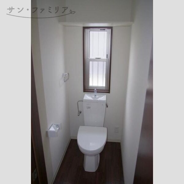 炭家エンジェルのトイレ写真