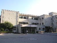 中学校　取手市立　戸頭中学校（中学校）まで1038m