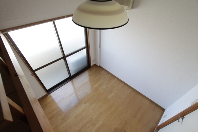 その他部屋・スペース　ロフトからの眺めです。