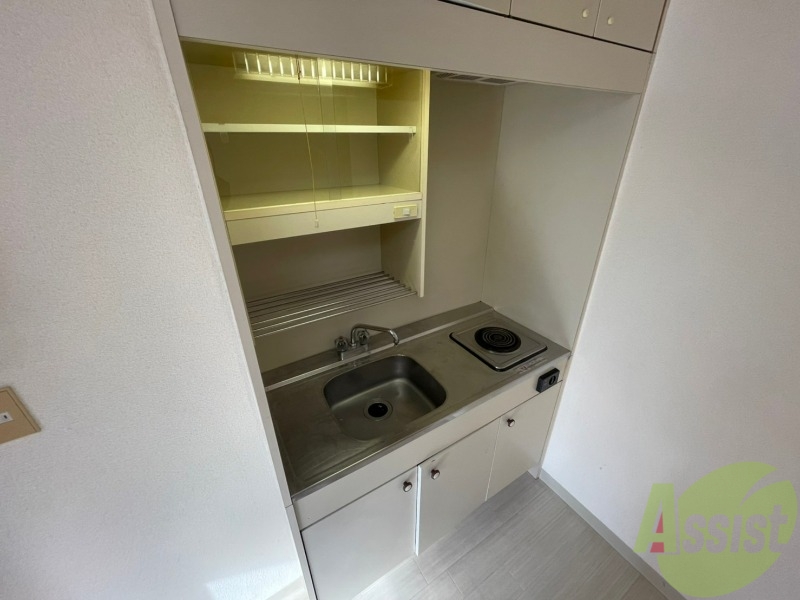 キッチン　キッチンです。一人暮らしなら十分な大きさですね。