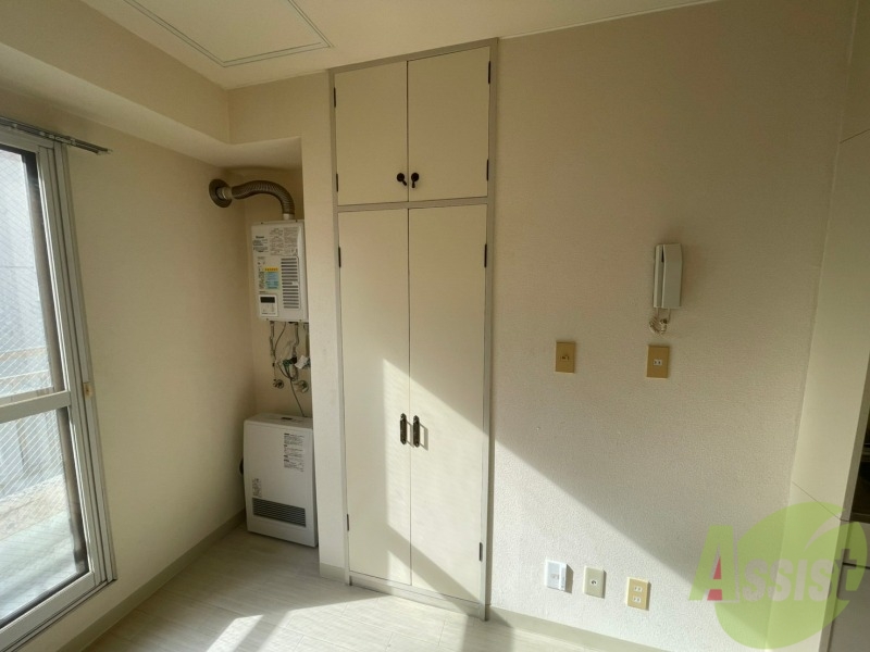 収納　洋室の収納です。部屋がすっきり片付きます。