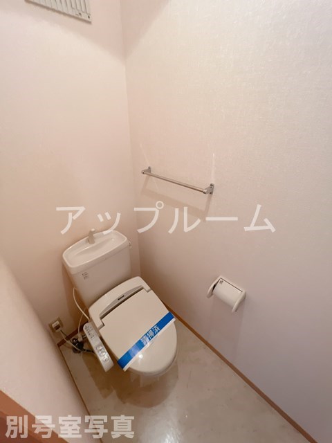 【名古屋市守山区幸心のアパートのトイレ】