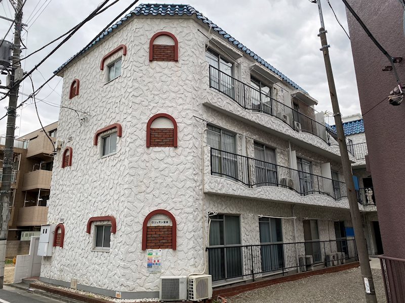 ロジュモン富貴　ー即入居可ーの建物外観