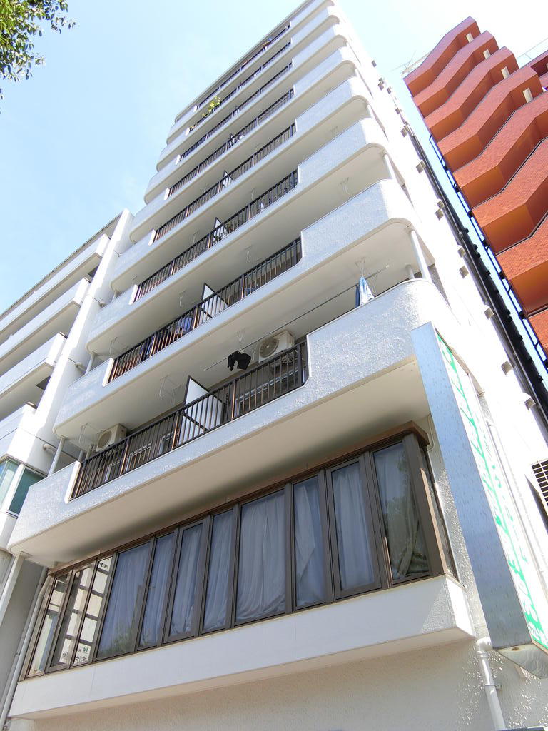 建物外観　耐震・防音に強い鉄骨鉄筋コンクリート造♪