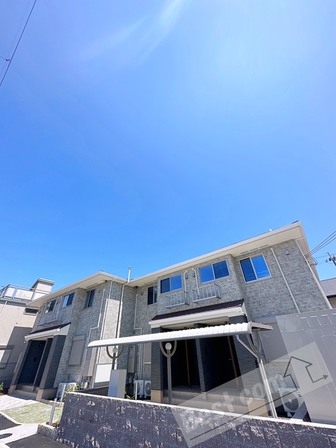 和歌山市湊のアパートの建物外観
