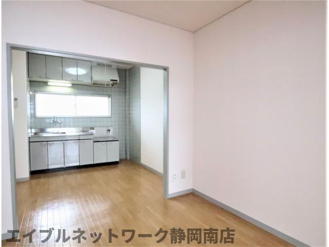 その他部屋・スペース　明るい色調の室内です