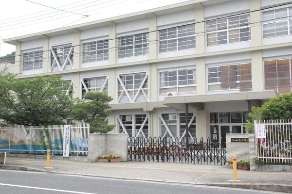 【ＳＵＣＣＥＳＳ５２の小学校】