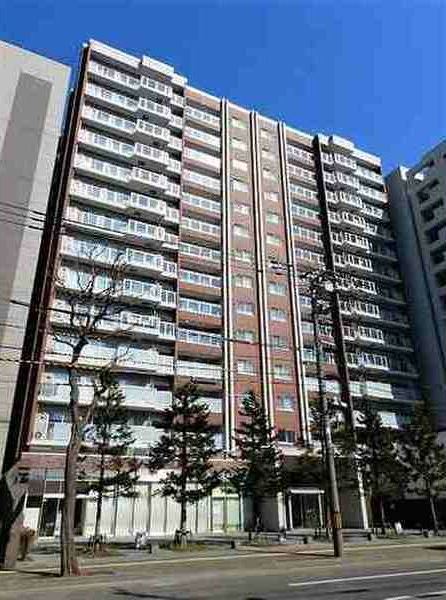 札幌市中央区北一条東のマンションの建物外観