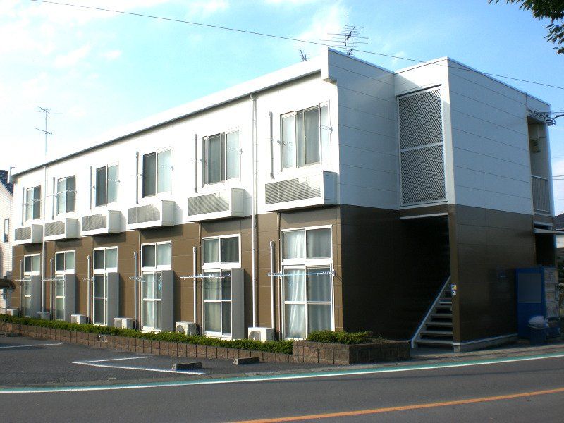 加須市旗井のアパートの建物外観