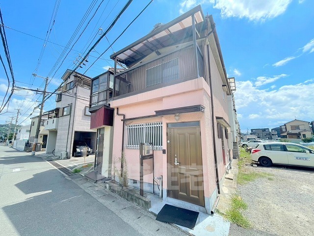 船橋町戸建の建物外観