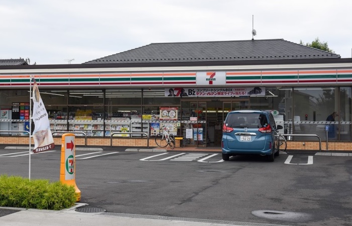 コンビニ　セブンイレブン三鷹上連雀店（コンビニ）まで350m