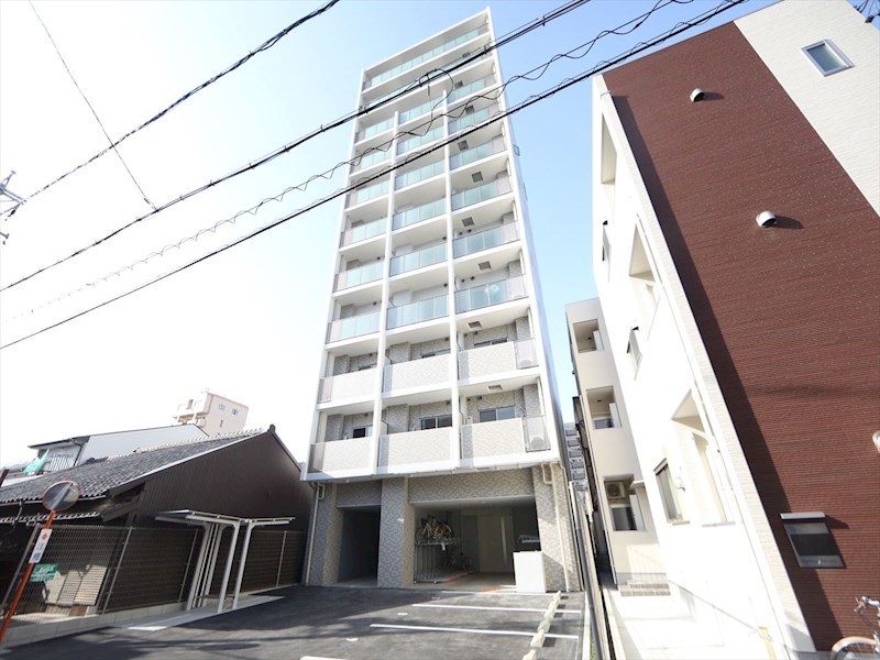 【名古屋市中村区中島町のマンションの建物外観】