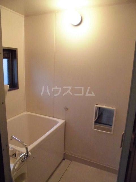 【葛飾区東四つ木のアパートのバス・シャワールーム】