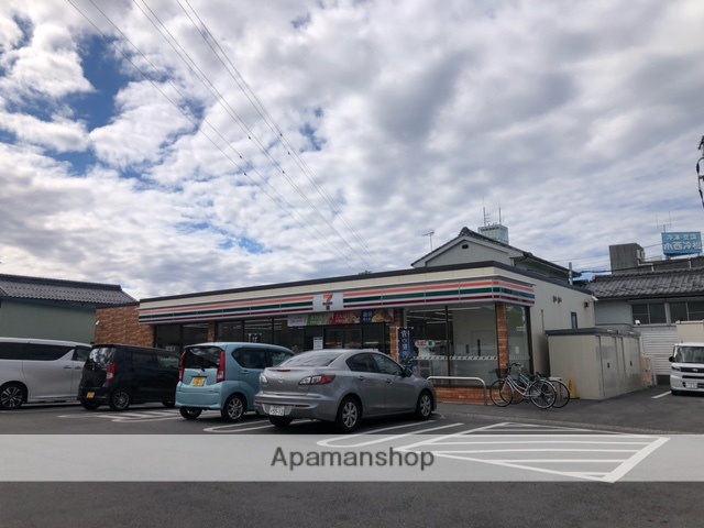 コンビニ　セブンイレブン（コンビニ）まで106m