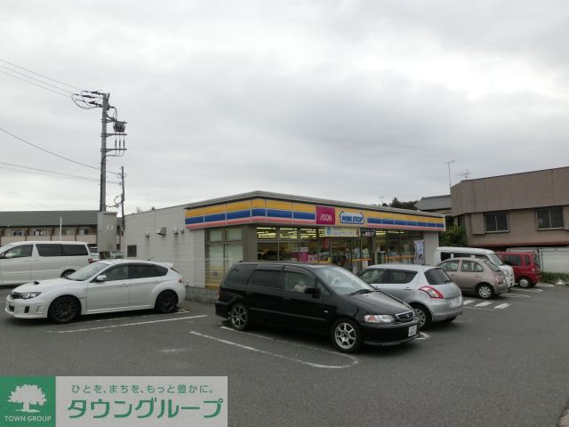 【星久喜町戸建のコンビニ】