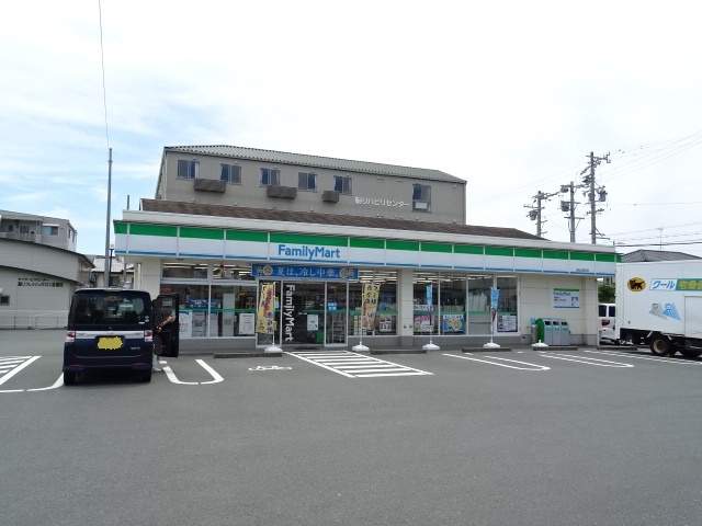 コンビニ　ファミリーマート　浜松志都呂店（コンビニ）まで401m