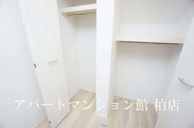 収納　同施工会社、同型タイプです