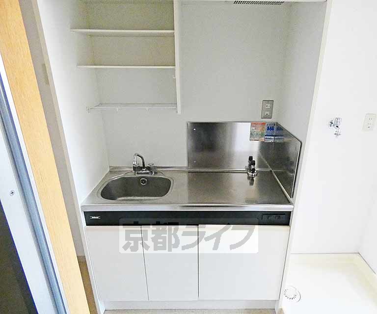 【京都市北区衣笠高橋町のマンションのキッチン】