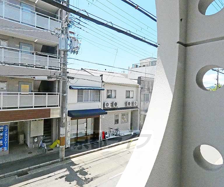 【京都市北区衣笠高橋町のマンションの眺望】