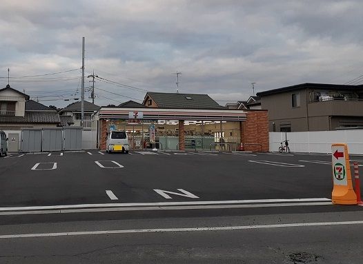 コンビニ　セブン　さいたま南中野北店（コンビニ）まで450m