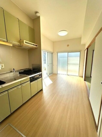 居室・リビング　2面採光