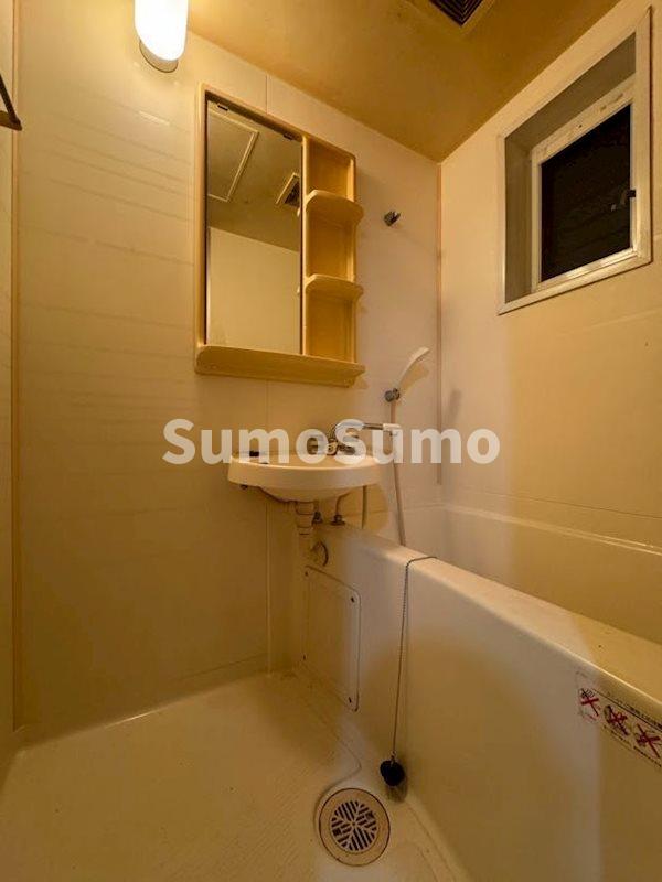 バス・シャワールーム　お風呂で日々の疲れを落としましょう