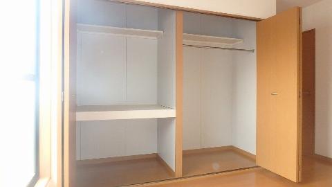 収納　クローゼット