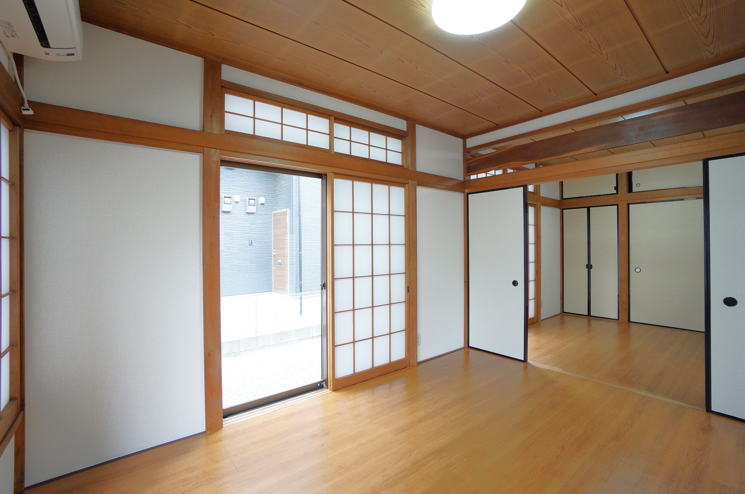 居室・リビング　居室6帖、新品ダイキンエアコン付、LED照明付