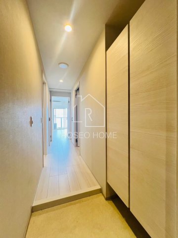 玄関　同マンション別部屋：参考写真