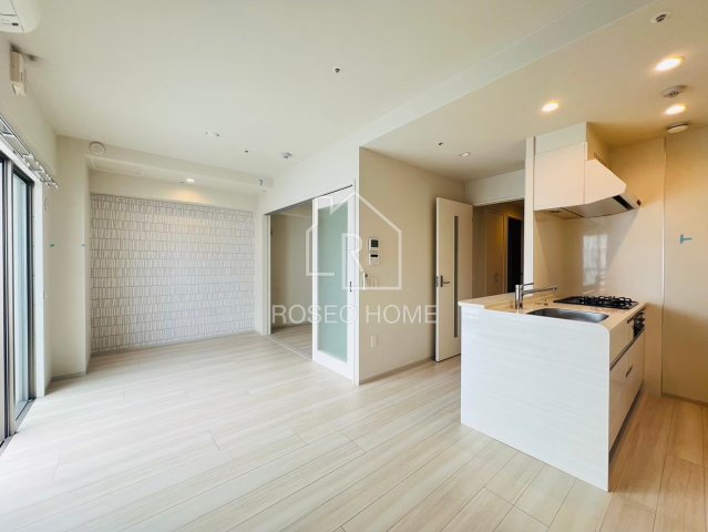 居室・リビング　同マンション別部屋：参考写真