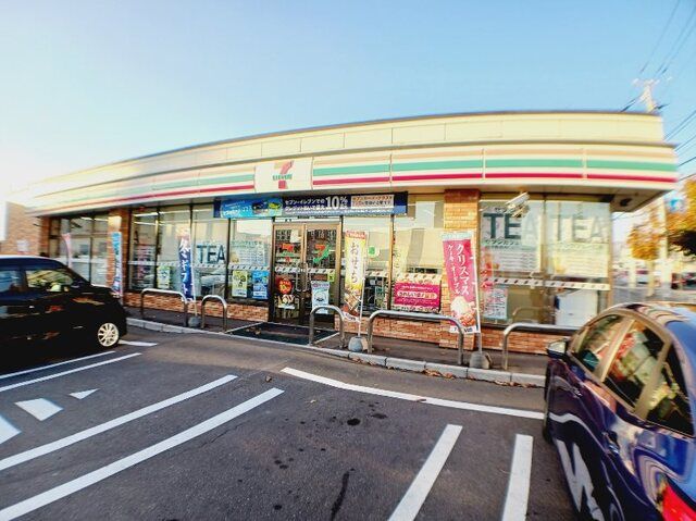 コンビニ　セブンイレブン函館昭和４丁目店（コンビニ）まで700m