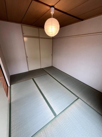 その他部屋・スペース　表替えをした畳はい草のいい香りがします