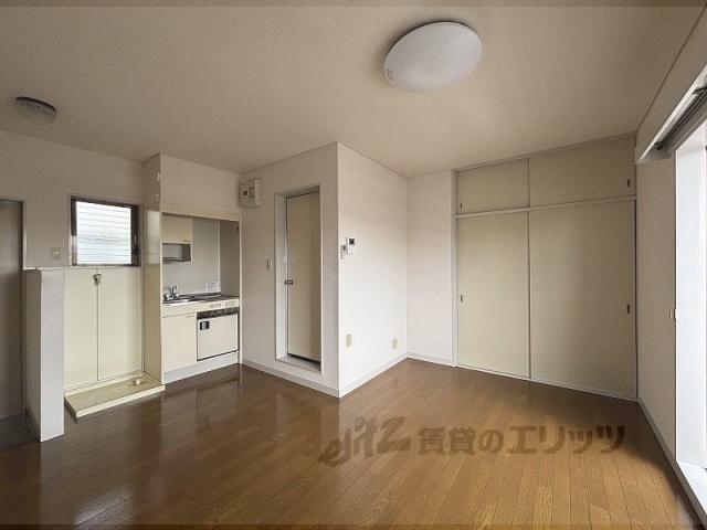 居室・リビング　リビング