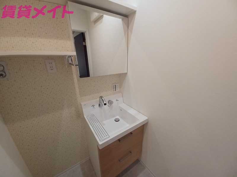 洗面設備　同物件別室写真