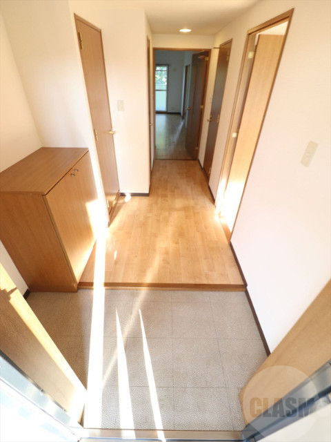 玄関　シューズボックスあります