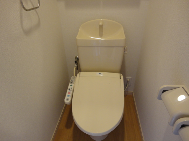 トイレ　シャワー付トイレ