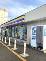 コンビニ　ミニストップ 花の宮2丁目店（コンビニ）まで934m