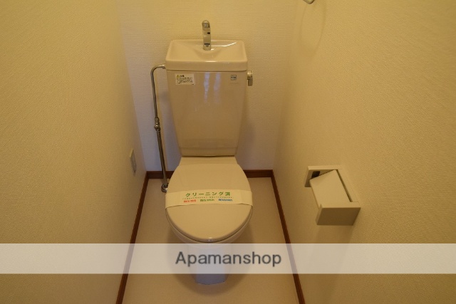 トイレ　206号室の写真を使用