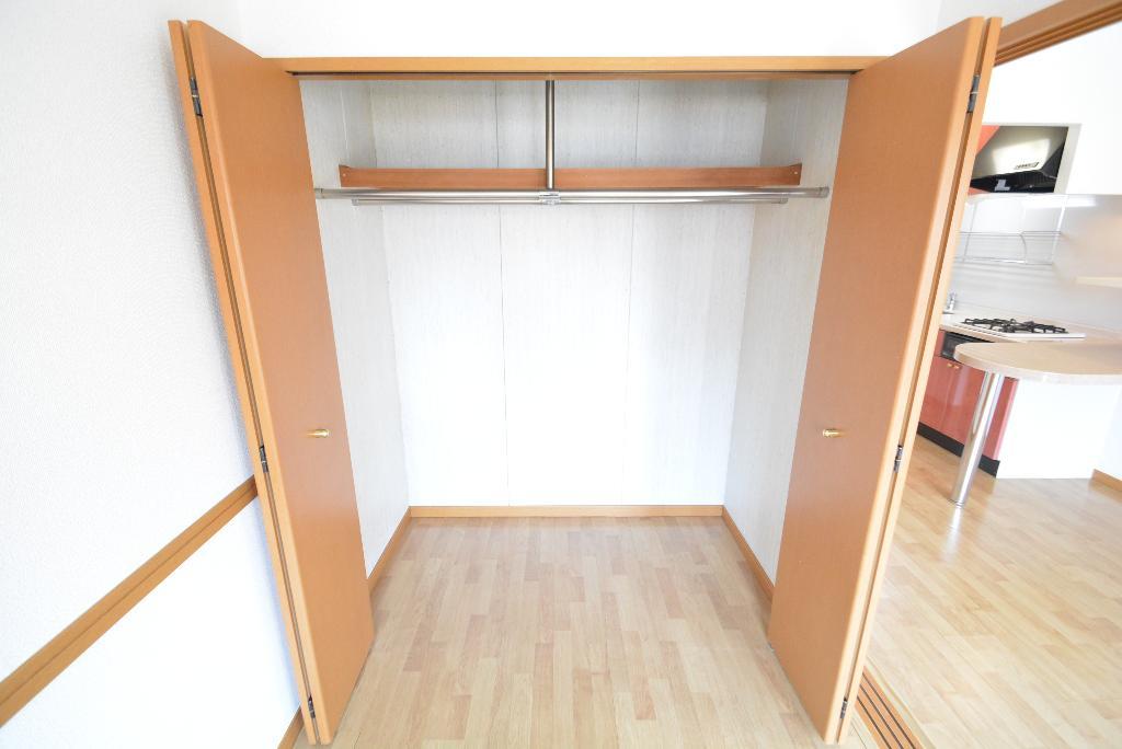 収納　クローゼット