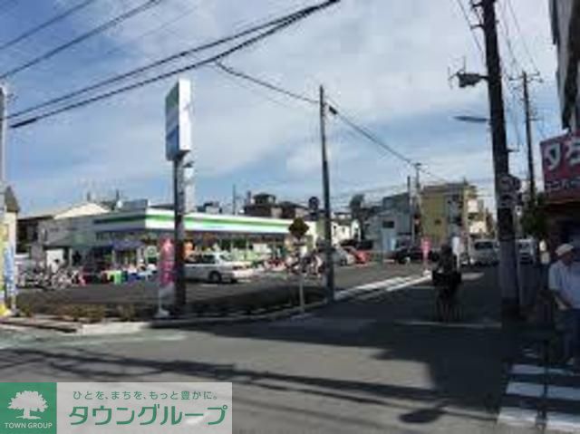 コンビニ　ファミリーマート堀切六丁目店（コンビニ）まで250m