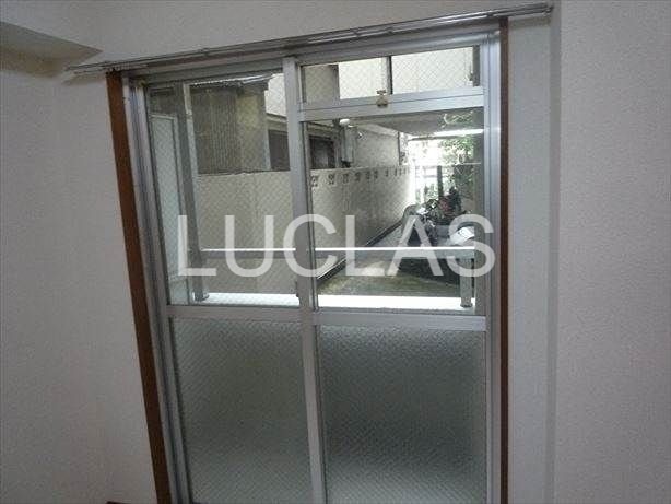 バルコニー　南向きの為お洗濯もラクラク乾きます♪