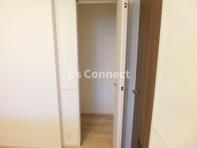 その他設備　ＬＤＫにも収納付き。