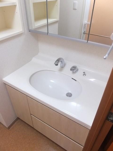 洗面設備　独立洗面台