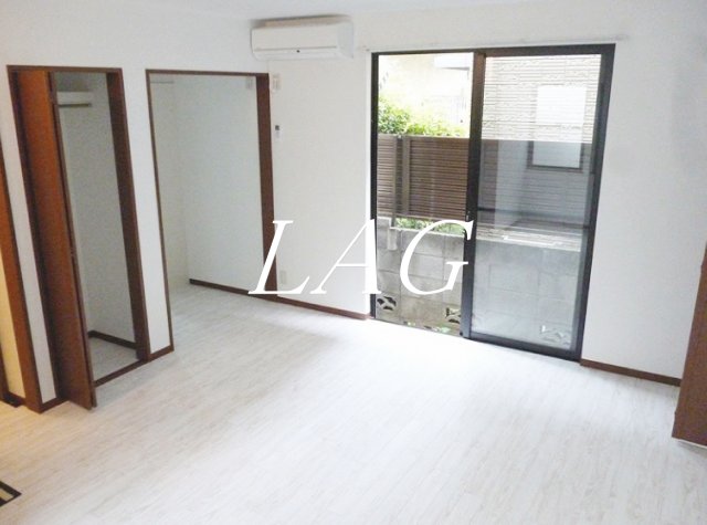 居室・リビング　洋室のお部屋です。