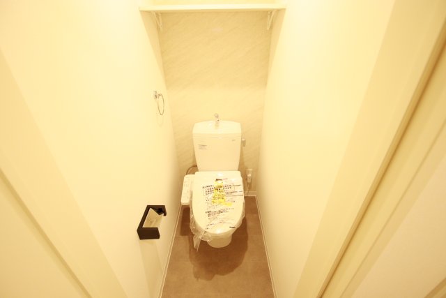 トイレ　※別号室の参考写真です。