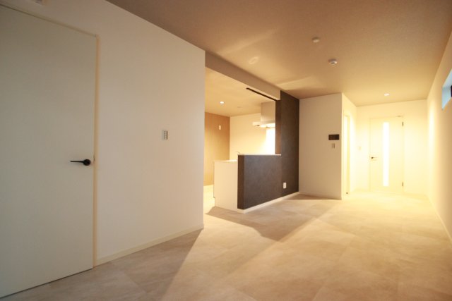 居室・リビング　※別号室の参考写真です。