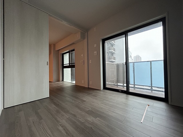 その他部屋・スペース　カーテンレールついてます。