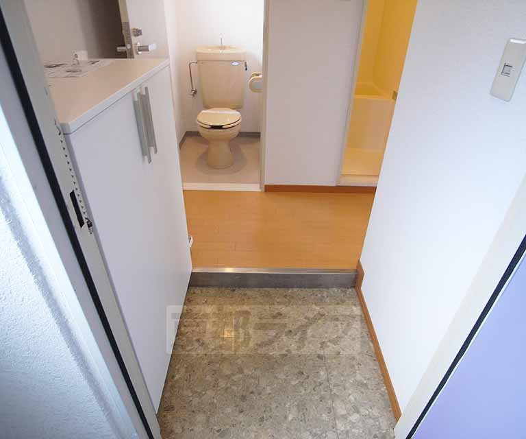 玄関　玄関です。