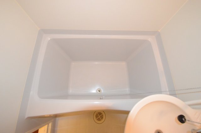 バス・シャワールーム　浴室乾燥がついて便利☆