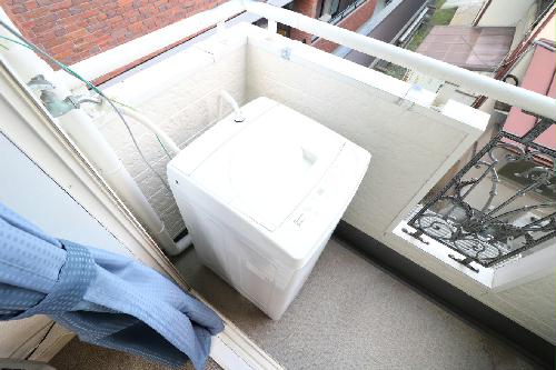 その他　室外洗濯機完備によりお手軽に引越しが可能！
